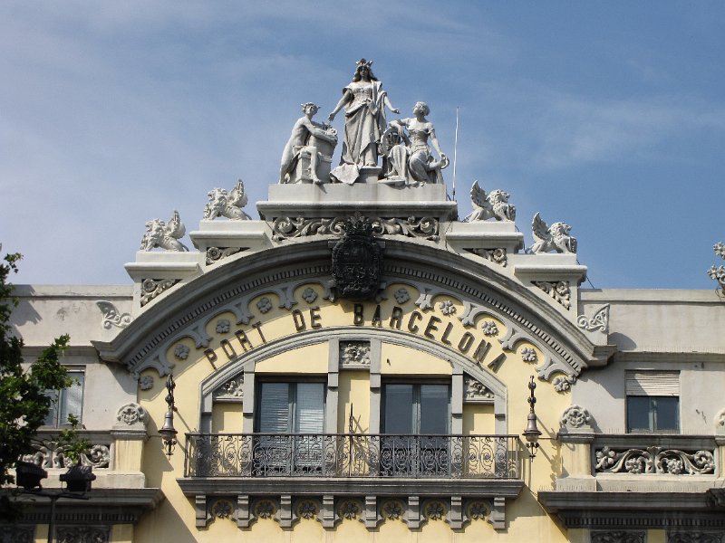 havengebouw barcelona_detail.jpg - Detail van de gevel van het havengebouw.